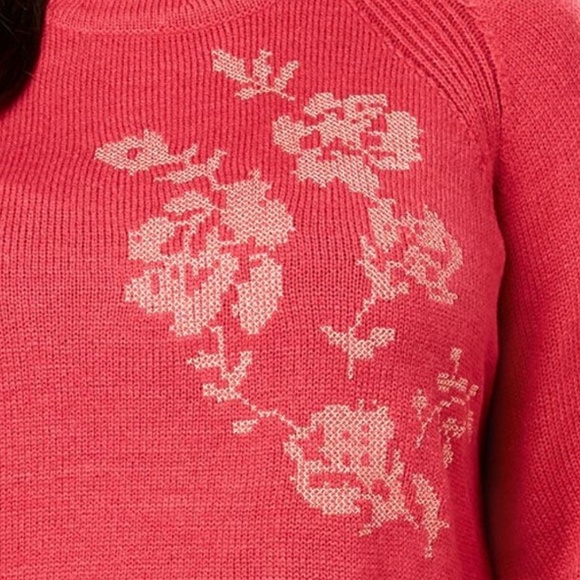 METALLIC FLOWER EMBROIDERED  PLUS SIZE SWEATER - Picture 3 of 4